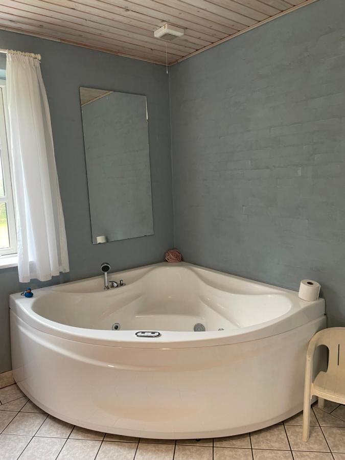 Pedersholt Bed & Breakfast Dybvad Luaran gambar